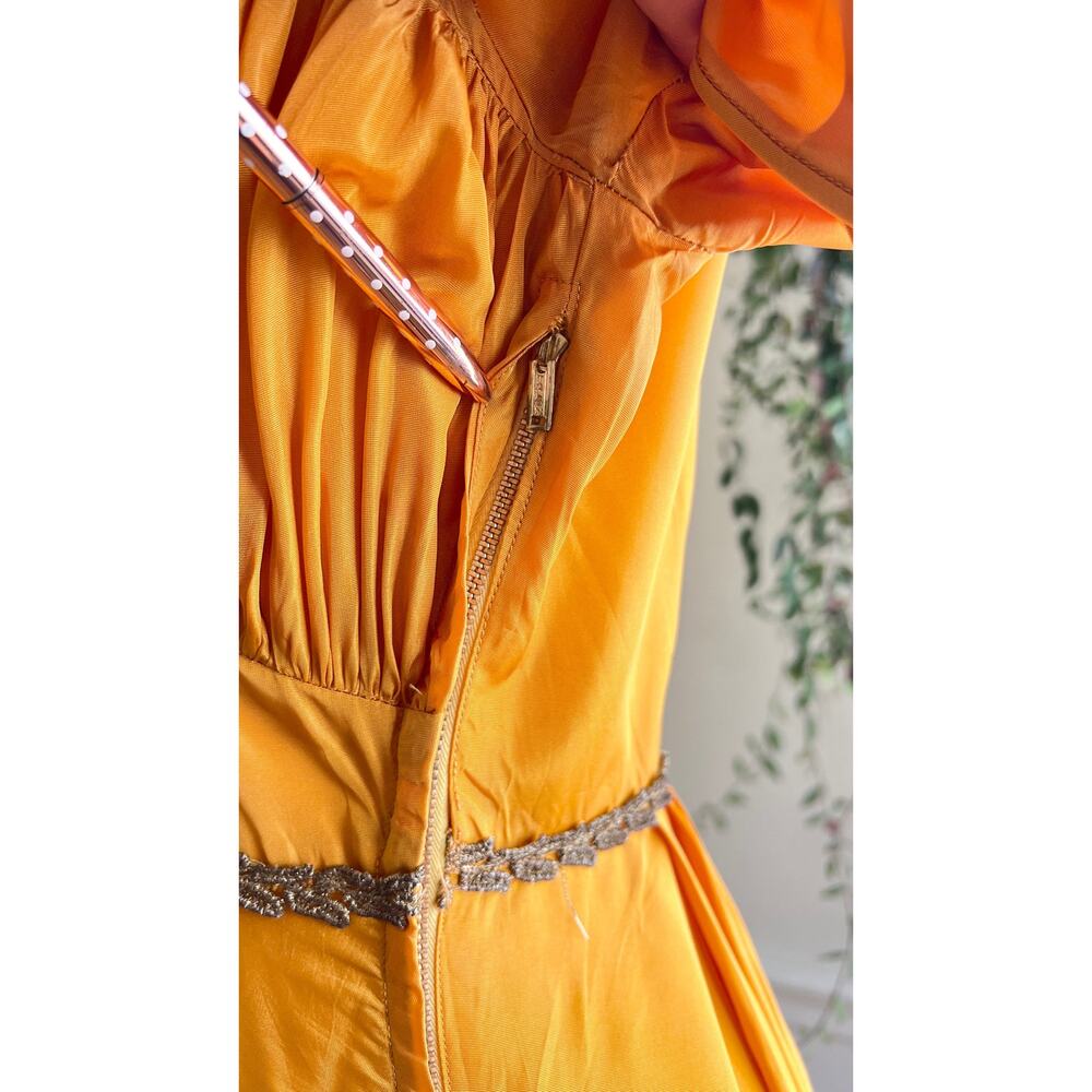Vintage 1940s Gown 40s Gold Yellow Sweetheart Formal Evening Party Maxi Dress - Picture 11 of 13